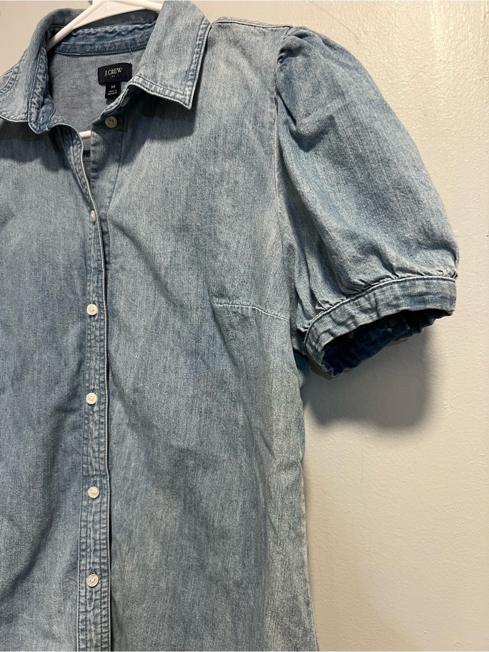 J. Crew Light Blue Denim Button-Front Puff Sleeve Shirt size M - Picture 4 of 9